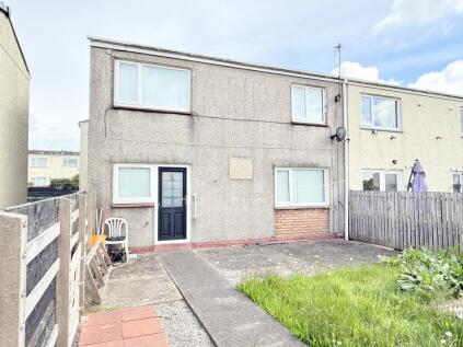 118 Newlands Gardens, Workington, Cumbria CA14 3PE