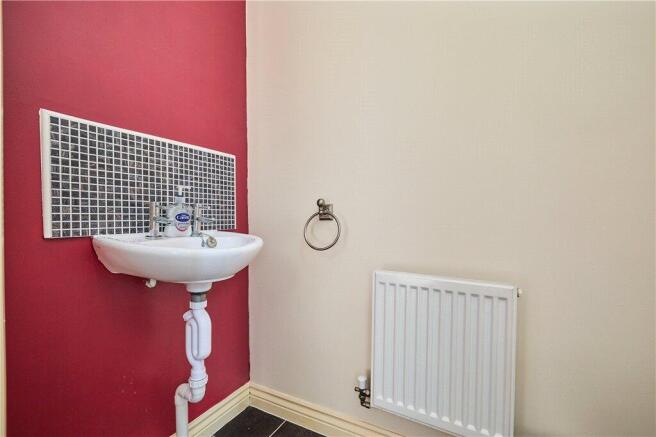 4 bed Detached for sale Image 8