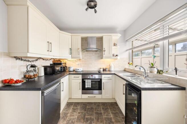 2, Binhay Road, Yatton, BS49 photo 4