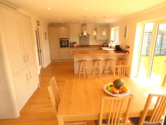 Kitchen diner
