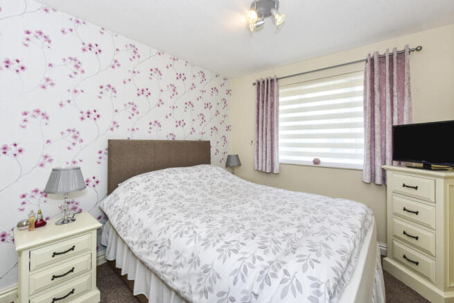 4 bed Detached for sale Image 11