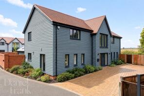 2, Meadow View, Epping Lane, Theydon Mount, Epping RM4 1ST