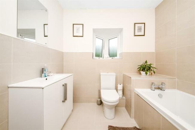 House Bathroom (2).jpg