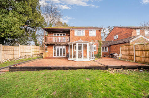 Woodmere Way, Kingsteignton, Newton Abbot, Devon