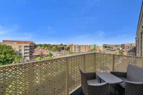 Flat 38, 1 Tennyson Apartments, Corys Road, Rochester ME1 1GS