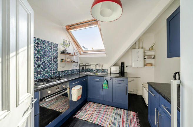 2 bed Flat for sale Image 6