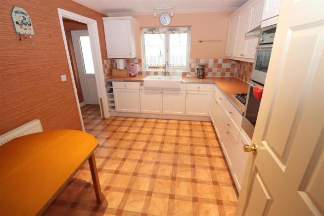 Kitchen / Breakfast Room