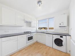 18, Durrington Gardens, The Causeway, Castle, Worthing BN12 6BU