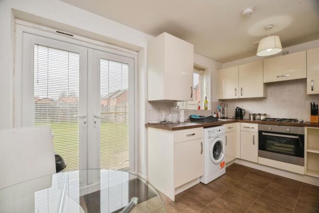 3 bed Semi-Detached for sale Image 8