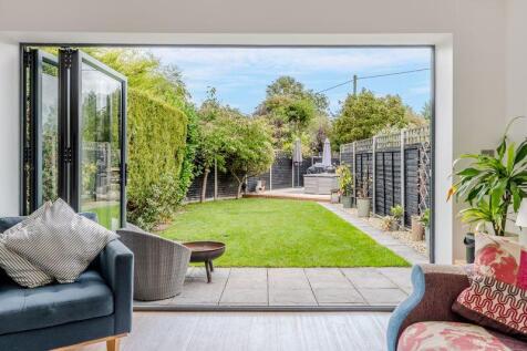 Swingbridge Street, Foxton