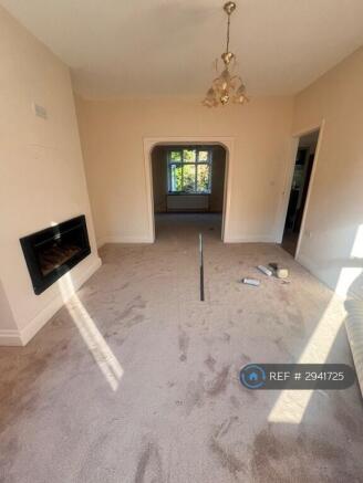 3 bed Semi-Detached to rent Image 3