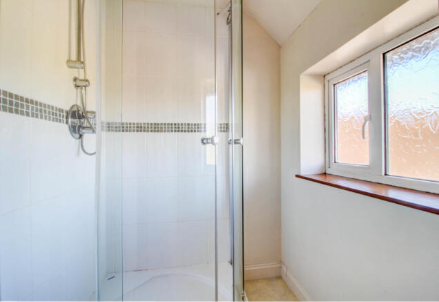 Shower Room (1)