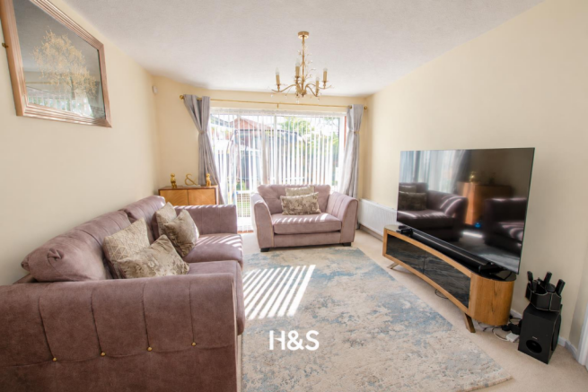3 Cornbury - Lounge.png