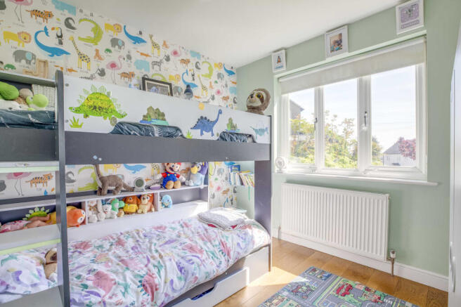 9 Barnhill Close, SL7 3HA (LOW RES)-4