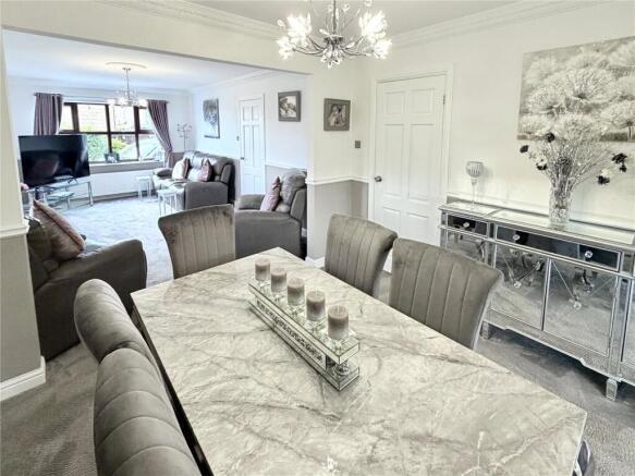 4 bed Detached for sale Image 10