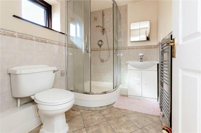 Master Ensuite