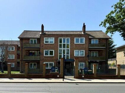 Forest Drive, London, E12