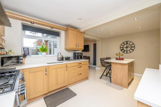 Snowdon Way, Coppice Farm Estate, Willenhall photo 5