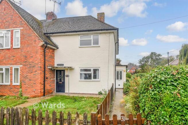 2-bed flat on Forge Meadows, Headcorn, Ashford, Kent, £215,000