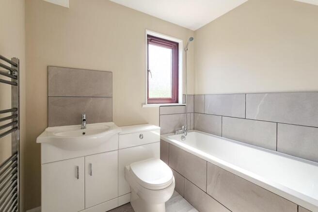 1 bed Flat to rent Image 4