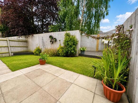 garden 1.jpg