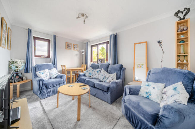 1371052-11-6908a3...