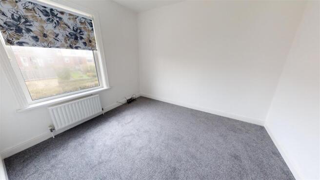 3 bed Terraced to rent Image 9