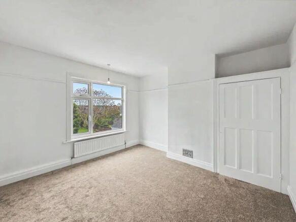 4 bed Semi-Detached for sale Image 12