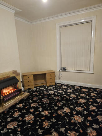 3 bed Terraced to rent Image 10