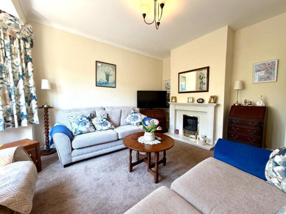 2 bed Detached Bungalow for sale Image 5