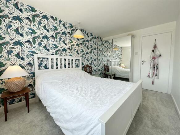 Bedroom  1.jpg