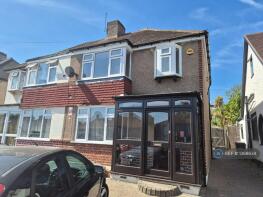 6, Ashen Drive, Dartford DA1 3LU
