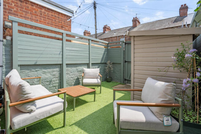 3 bed Terraced for sale Image 11