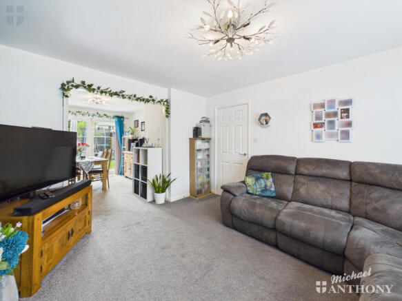 CAM03852G0-PR0655-STILL011