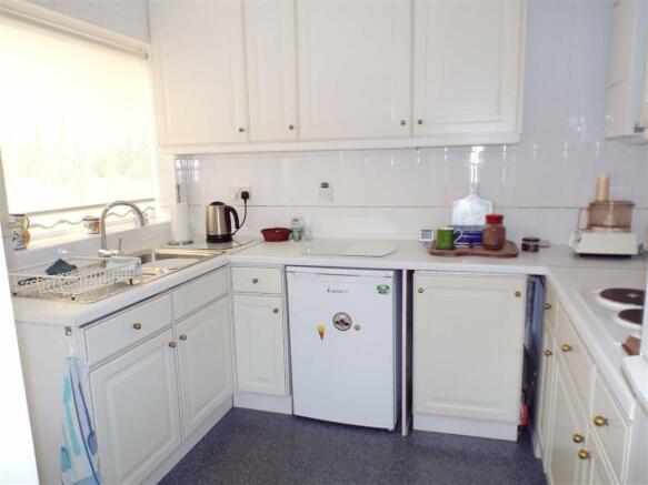 KITCHEN: