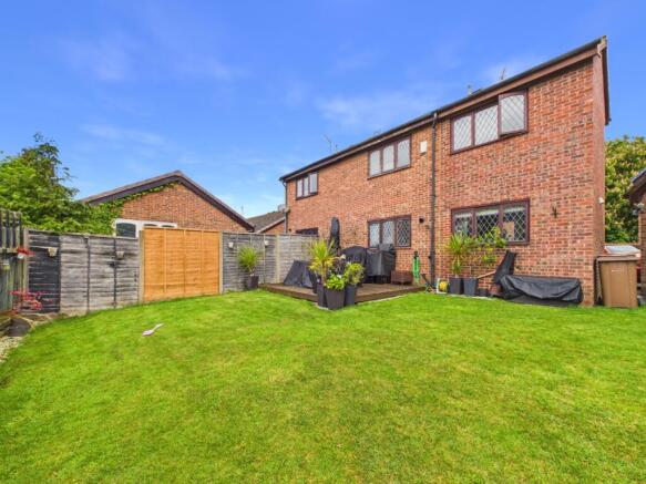 3 bed Semi-Detached for sale Image 11