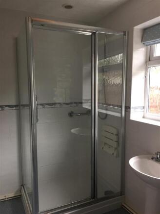 Shower Room.jpg