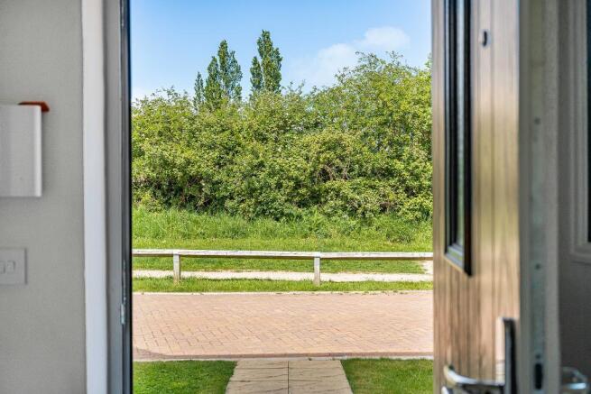 9, Sidings Close, Cam, Dursley, GL11 5FQ photo 4