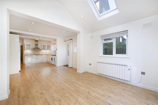 Thornton Avenue - Reception.jpg
