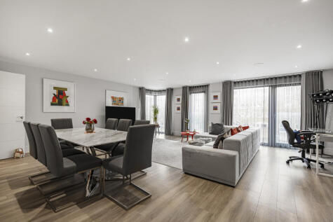 East Hill, London, SW18