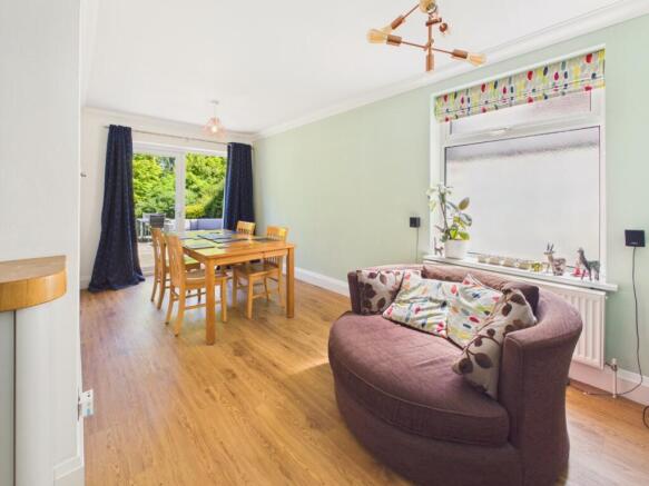 4 bed Semi-Detached for sale Image 11