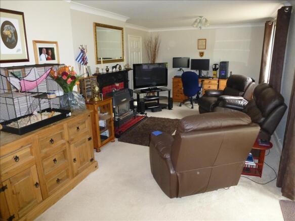 Photo 3