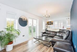48, Hurstfield Crescent, Haywards Heath RH17 7GG