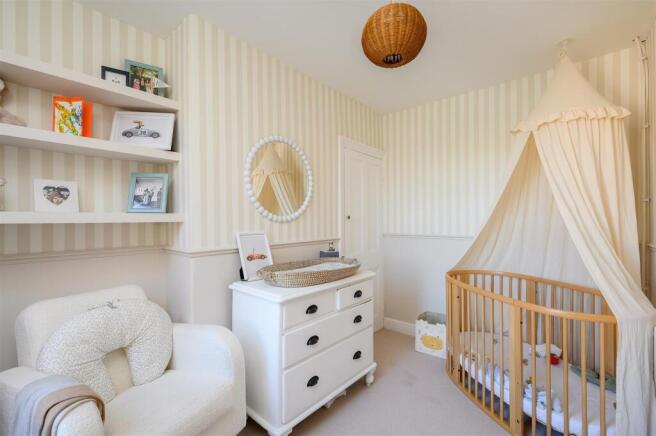 3 bed Town House for sale Image 12