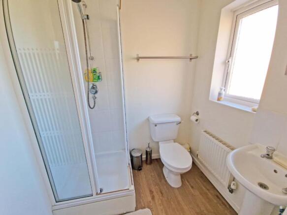 Ensuite2.jpg