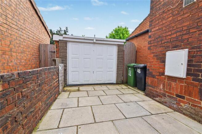 3 bed Semi-Detached for sale Image 12