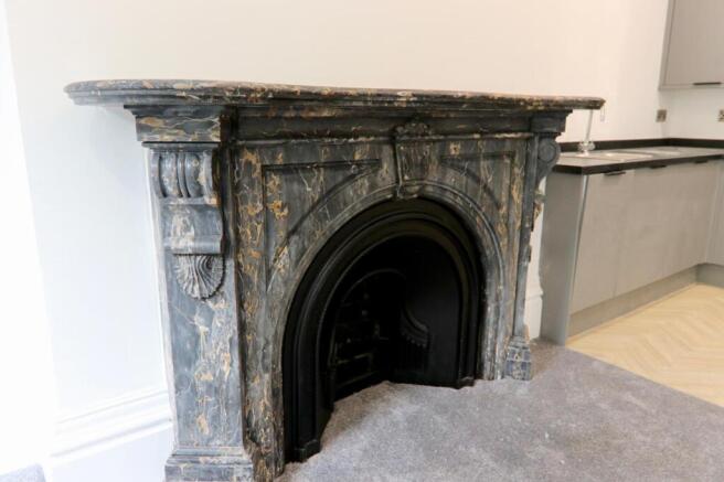 2 bed Flat to rent Image 8