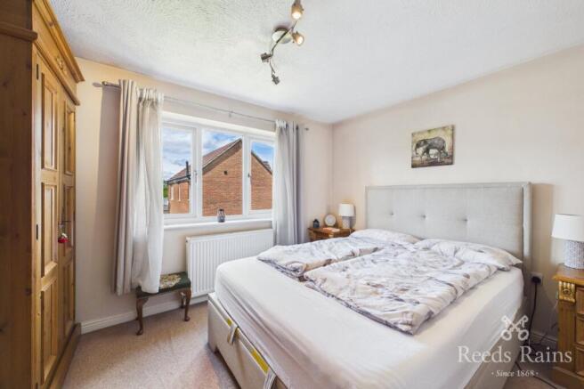 2 bed Semi-Detached for sale Image 11
