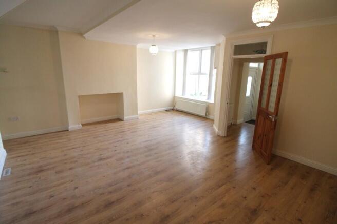 Living Room (2)
