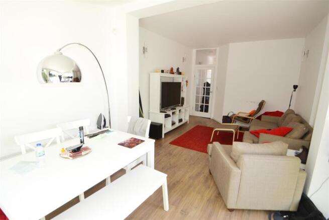 Cavendish Avenue 29 Rec .JPG